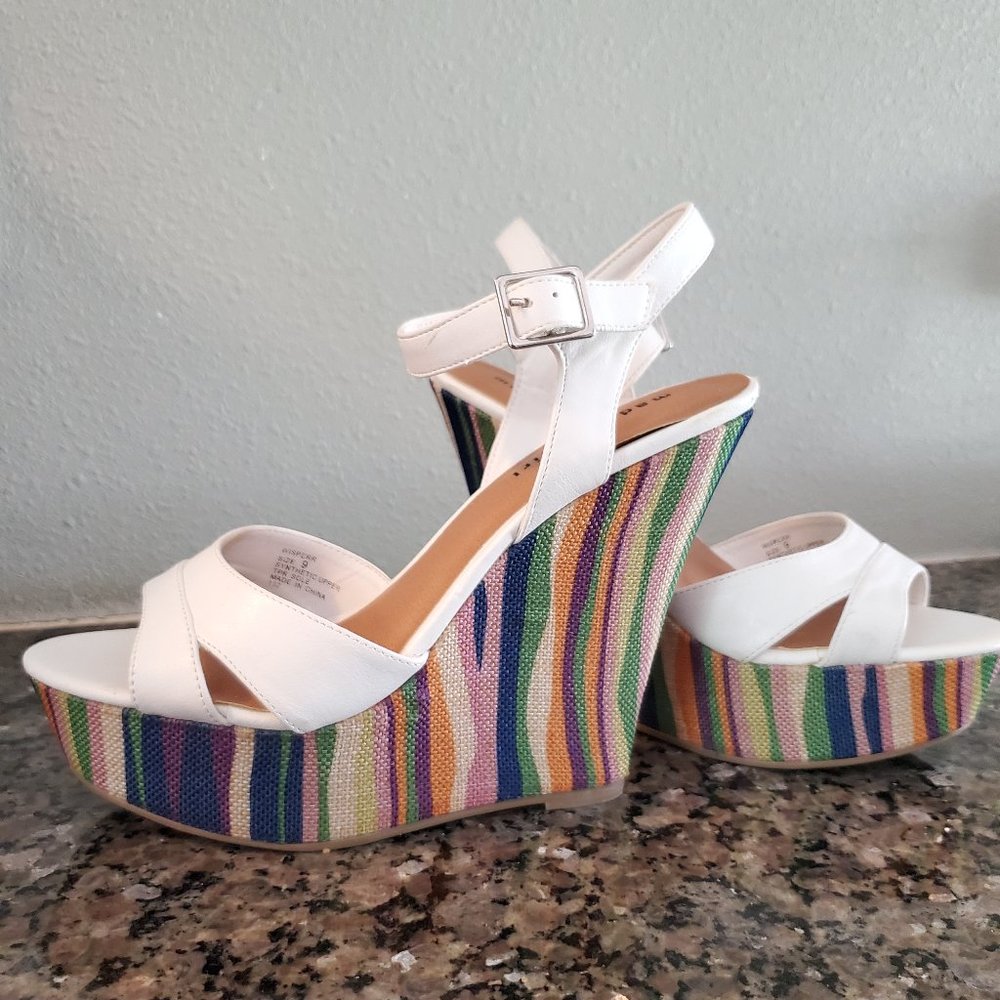 Madden girl multicolor wedge platform sandals